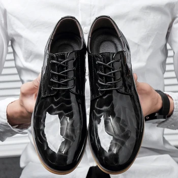 Черни кожени обувки; колекция 2019 година; сезон пролет-есен, мода удобни и дишащи мъжки бизнес обувки дантела; големи размери 48